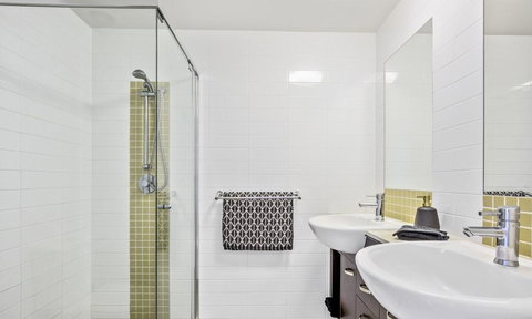 Wings Resort, Apartments And 2 Story Penthouses - We Accommodate - Tourism Brisbane 3