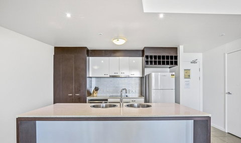 Wings Resort, Apartments And 2 Story Penthouses - We Accommodate - Tourism Brisbane 4