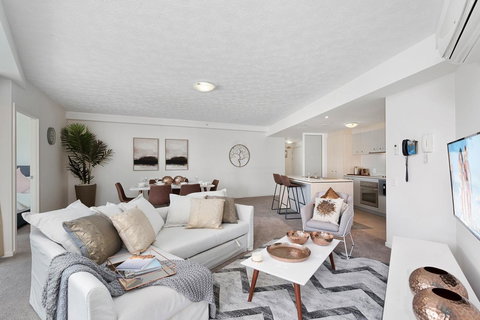 Wings Resort, Apartments And 2 Story Penthouses - We Accommodate - Tourism Brisbane 11
