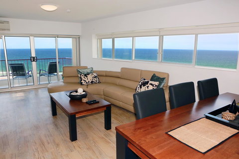 Narrowneck Court Holiday Apartments - Tourism Brisbane 4