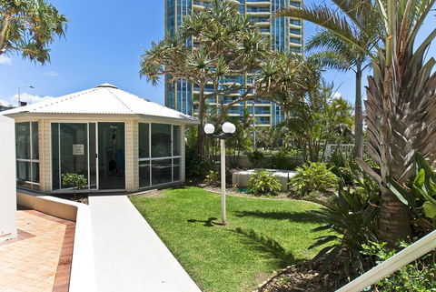 Hi Surf Beachfront Resort Apartments - Tourism Brisbane 21
