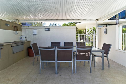 Hi Surf Beachfront Resort Apartments - Tourism Brisbane 32