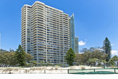 Hi Surf Beachfront Resort Apartments - Tourism Brisbane 5
