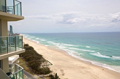 Hi Surf Beachfront Resort Apartments - Tourism Brisbane 22