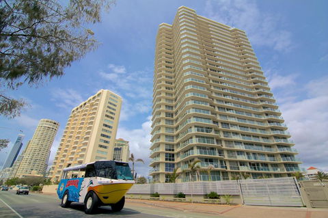 Hi Surf Beachfront Resort Apartments - Tourism Brisbane 27