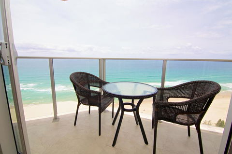 Hi Surf Beachfront Resort Apartments - Tourism Brisbane 37