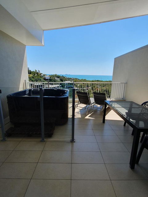 Azure Sea Whitsunday Resort - Tourism Brisbane 24