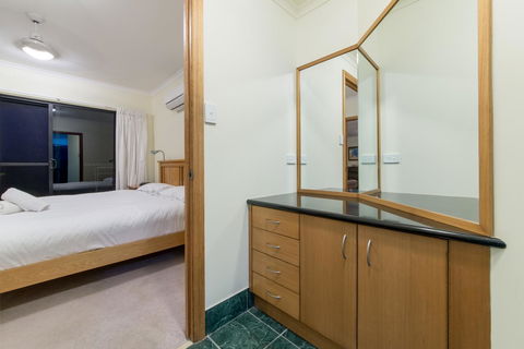 Paradise Penthouse At Waves - Airlie Beach - Tourism Brisbane 23