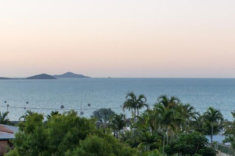 Paradise Penthouse At Waves - Airlie Beach - Tourism Brisbane 30