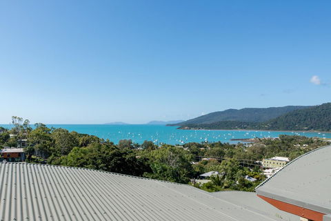 Paradise Penthouse At Waves - Airlie Beach - Tourism Brisbane 31