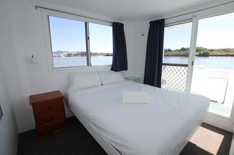 Coomera Houseboats - Tourism Brisbane 14