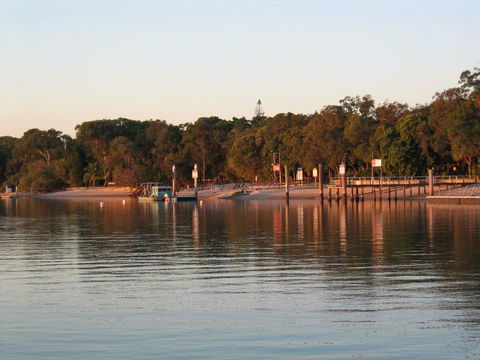 Coomera Houseboats - Tourism Brisbane 2