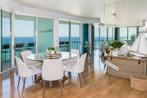 The Waterford On Main Beach - Tourism Brisbane 9