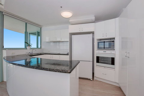 The Waterford On Main Beach - Tourism Brisbane 32