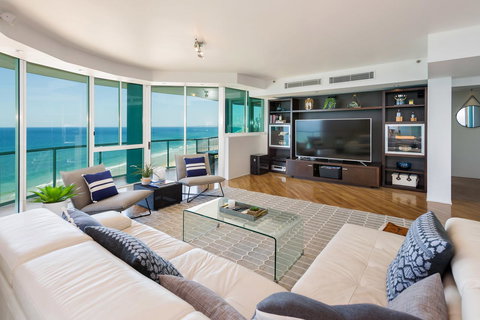 The Waterford On Main Beach - Tourism Brisbane 5