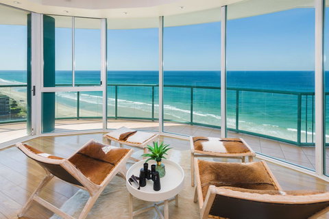 The Waterford On Main Beach - Tourism Brisbane 1