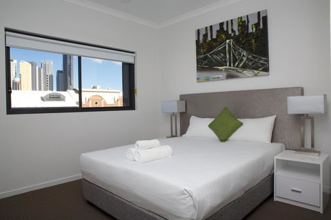 Atrio Apartments - Brisbane Tourism 11