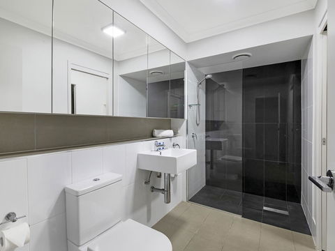 Atrio Apartments - Brisbane Tourism 7
