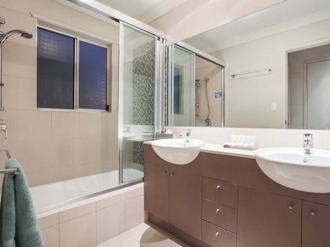 Hamilton Executive - Tourism Brisbane 10
