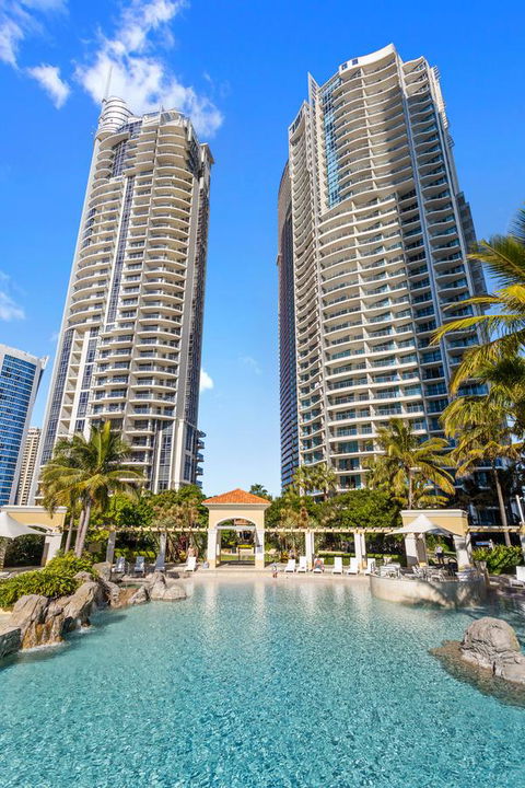Holiday Holiday Chevron Renaissance Apartments - Tourism Brisbane 0