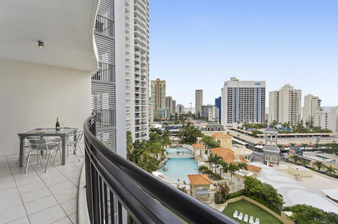 Holiday Holiday Chevron Renaissance Apartments - Tourism Brisbane 24
