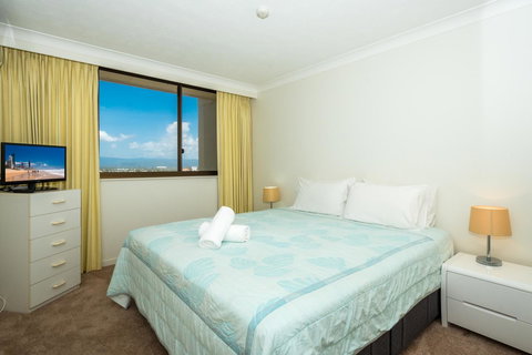 Breakers North Absolute Beachfront Apartments - Official - Tourism Brisbane 29