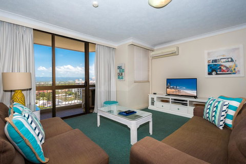 Breakers North Absolute Beachfront Apartments - Official - Tourism Brisbane 42