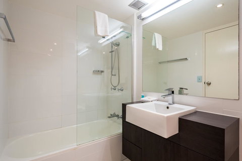 Breakers North Absolute Beachfront Apartments - Official - Tourism Brisbane 25
