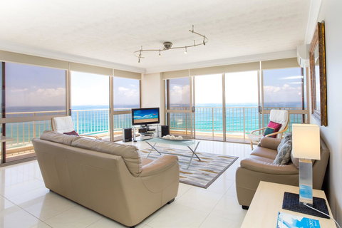 Breakers North Absolute Beachfront Apartments - Official - Tourism Brisbane 0