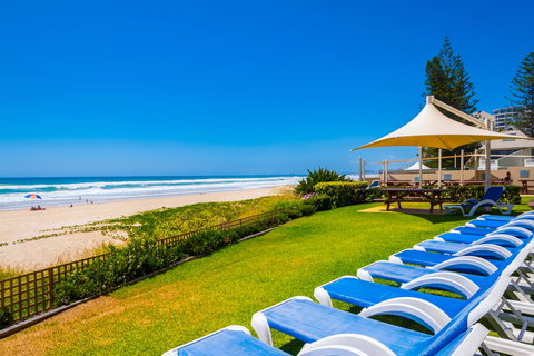 Breakers North Absolute Beachfront Apartments - Official - Tourism Brisbane 2