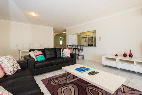 Breakers North Absolute Beachfront Apartments - Official - Tourism Brisbane 39