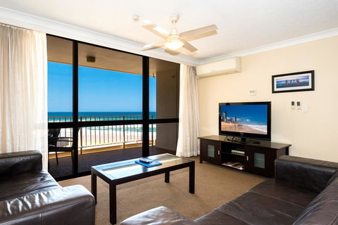 Breakers North Absolute Beachfront Apartments - Official - Tourism Brisbane 7