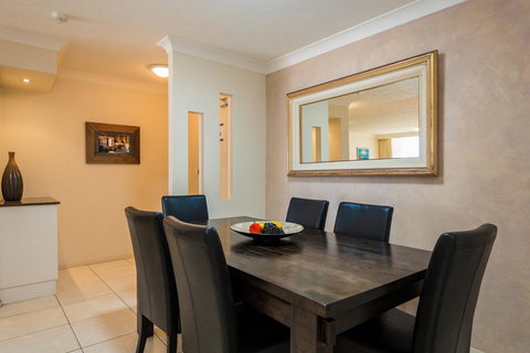 Breakers North Absolute Beachfront Apartments - Official - Tourism Brisbane 37