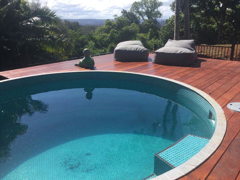 Sam's Buderim Mountain Guest House - Brisbane Tourism 24