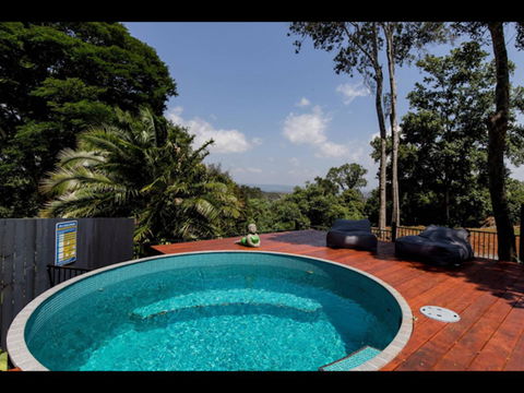 Sam's Buderim Mountain Guest House - Brisbane Tourism 14
