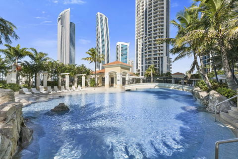 Chevron Renaissance - HR Surfers Paradise - Tourism Brisbane 1