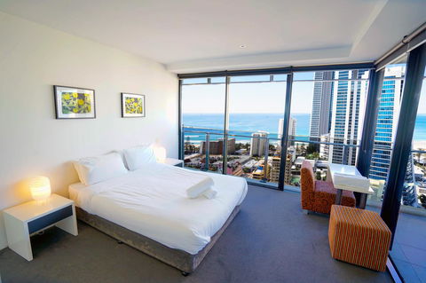 Circle On Cavill Surfers Paradise Apartments-Holiday Paradise - Tourism Brisbane 9