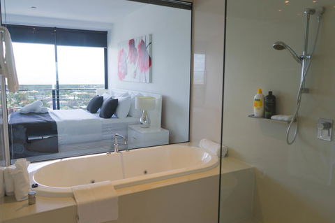 Circle On Cavill Surfers Paradise Apartments-Holiday Paradise - Tourism Brisbane 4
