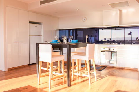 Circle On Cavill Surfers Paradise Apartments-Holiday Paradise - Tourism Brisbane 17
