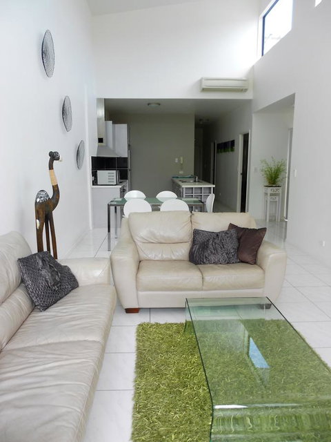 Sutton's Beach Unit - Tourism Brisbane 6