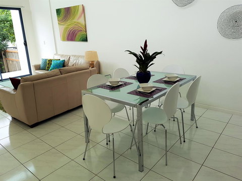 Sutton's Beach Unit - Tourism Brisbane 4