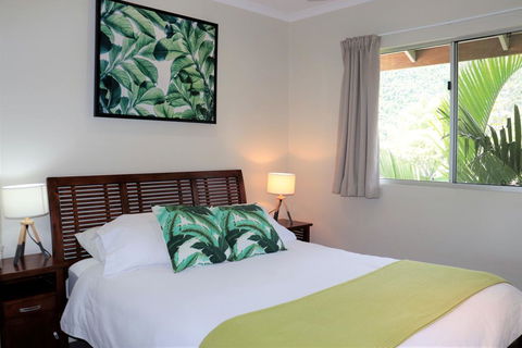 Watersons At Airlie Central Apartments - Tourism Brisbane 2