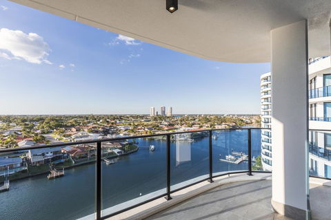 Waterview 3BR Modern Apartment Near Harbour Town - Waterpoint - Tourism Brisbane 2