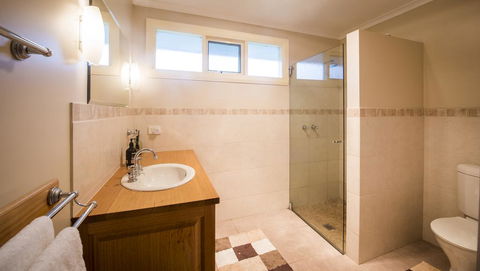 Wattle Grove Homestead Bed & Breakfast - Tourism Brisbane 3