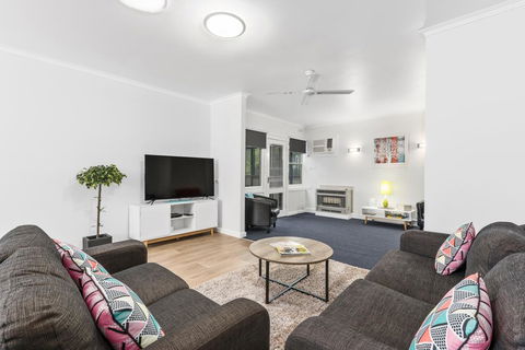 Wattle Grove Villa - Tourism Brisbane 3