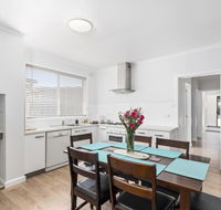 Wattle Grove Villa - Tourism Brisbane