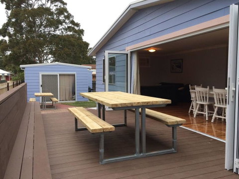 Watts @ Callala Beach-Pet Friendly - Brisbane Tourism 0
