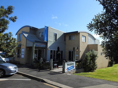 Waves Luxury Suites - Brisbane Tourism 3