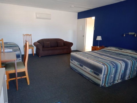 Wedderburn Goldseeker Motel - Brisbane Tourism 3