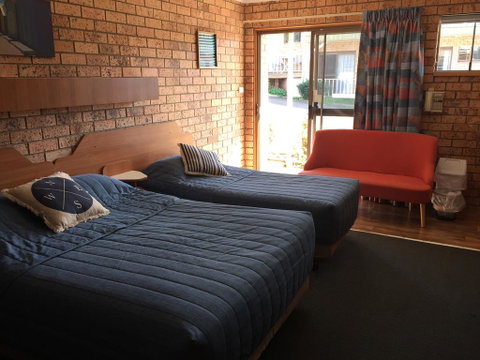 Whale Fisher Motel - Brisbane Tourism 2
